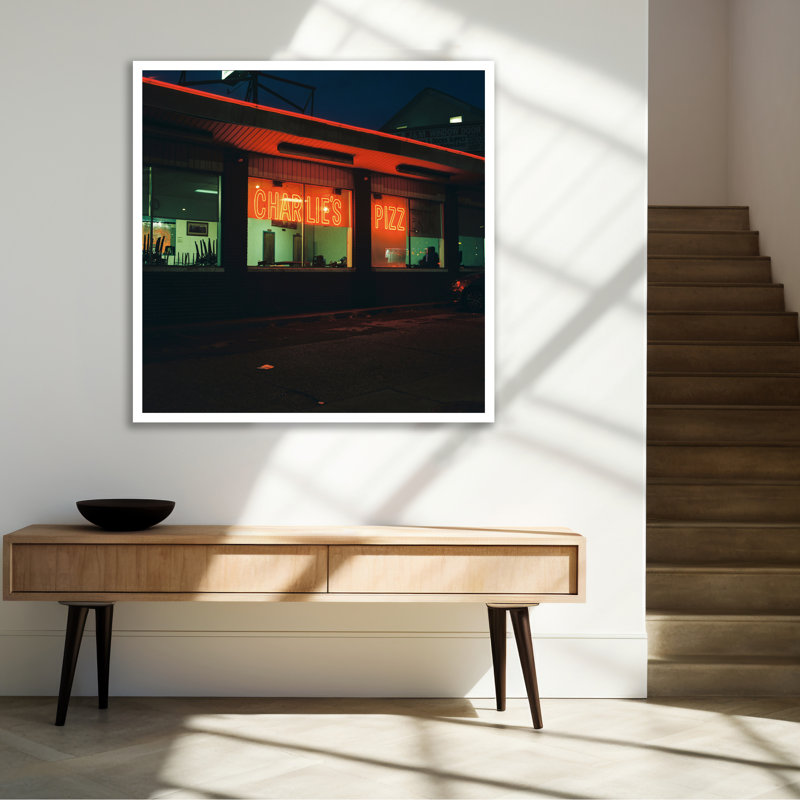 Good Good Black Art "Charlies Pizz (eria)", art mural par Stanley Collins | Reproduction carrée encadrée | Édition limitée