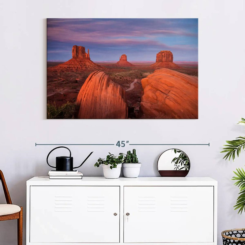 Alvord les mitaines dans Monument Valley au coucher du soleil, H 26 po x l 39 po