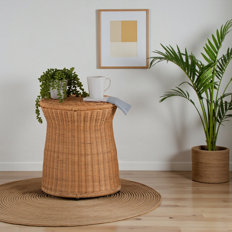 Table de bout en rotin naturel tissé à la main Miliano