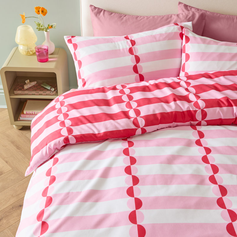 Lottie Polyester Abstract Duvet Cover Set with Pillowcases Included, Red/Pink/White