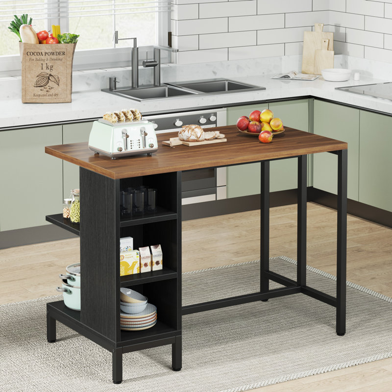 Îlot de cuisine avec 5 tablettes de rangement ouvertes et grand plan de travail pour la salle à manger de cuisine