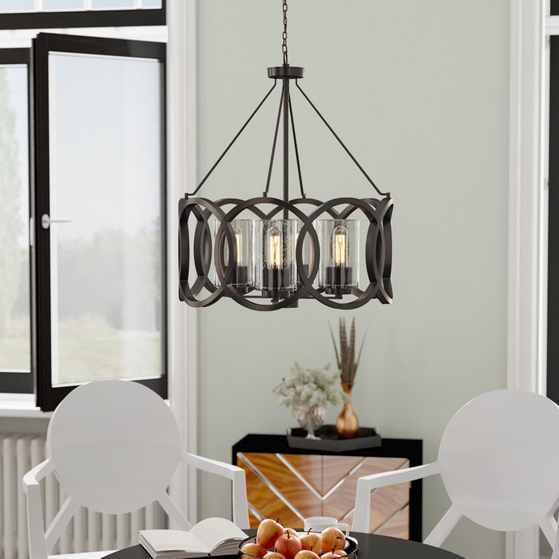 Lustre classique / traditionnel à 4 lumières Delano