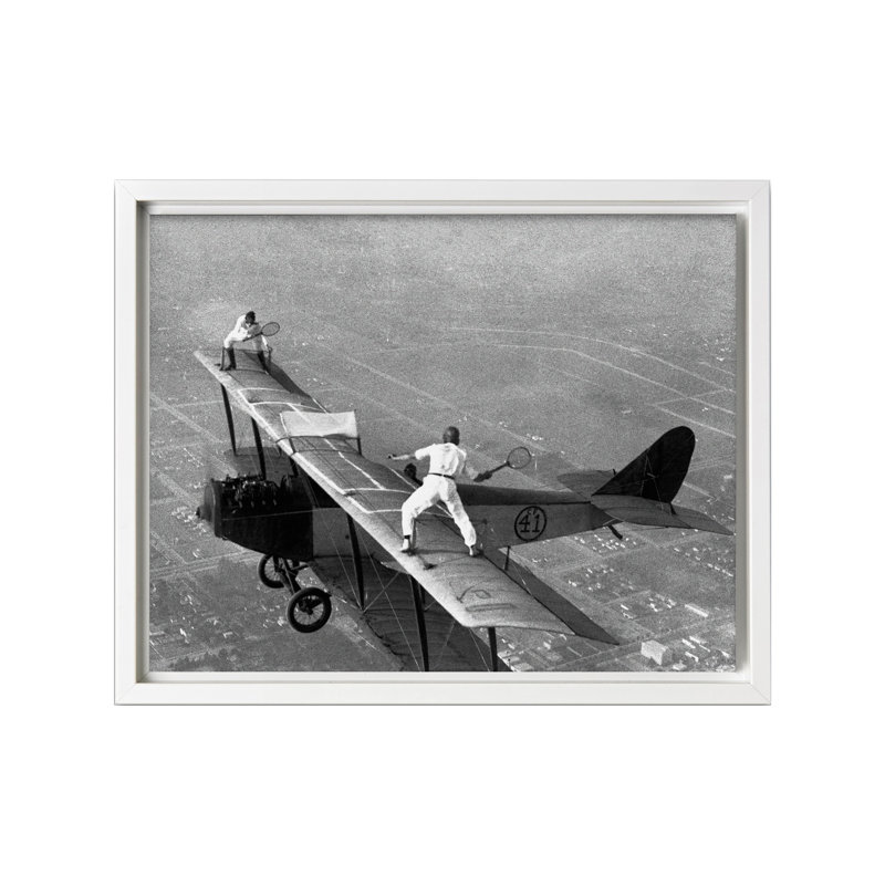 Tennis sur avion, H 08 po x l 10 po, Canevas, Encadrement blanc