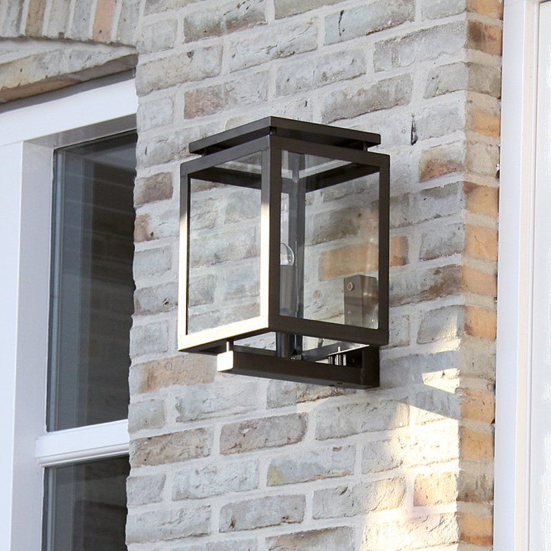 De Vecht Outdoor Wall Lantern