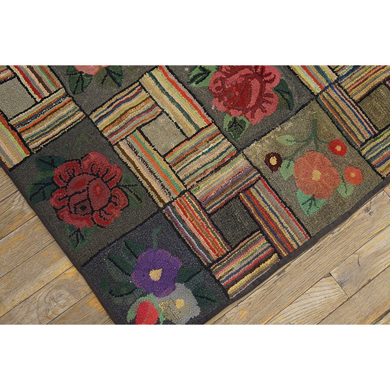Gray Antique Small Square American Floral Basket Weave Folk Art Design Hooked Rug