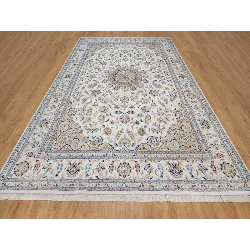 Tapis oriental blanc perle 9 pi 7 po x 14 pi Nain