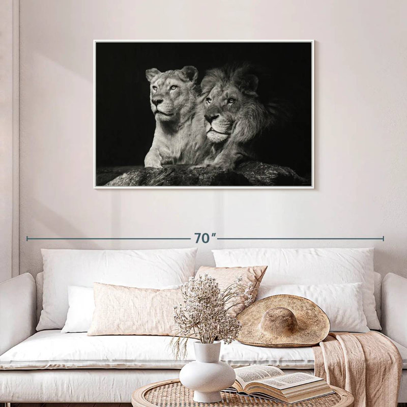 Lion et compagnons de lionne, Cadre flottant blanc, 43 po x 29 po