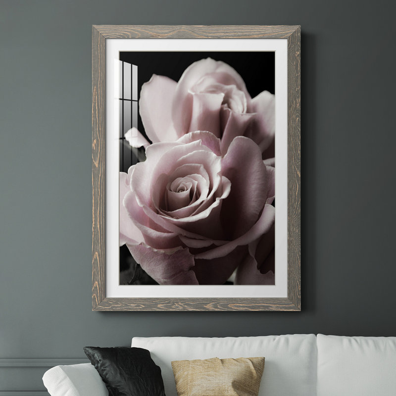 Rose noire II - photographie, H 31,5 po x l 23,5 po x P 1,5 po, Cadre en papier gris