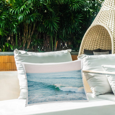 Coussin extérieur Surfing Wave Crest par Sissi et Seb