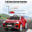 Les enfants montent sur une voiture-62080309