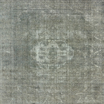Tapis oriental gris
