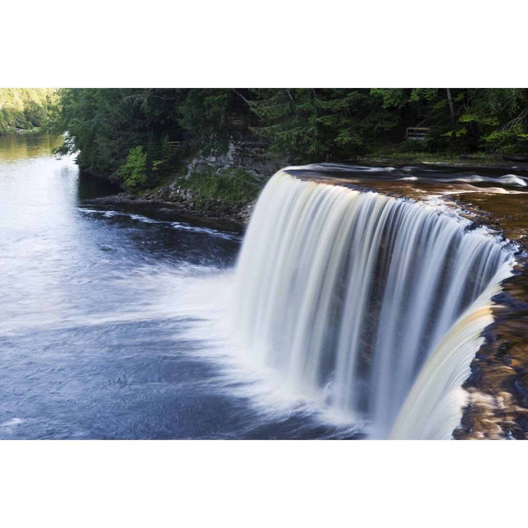 Upper Tahquamenon Falls Michigan by PickStock - Leinwandbild