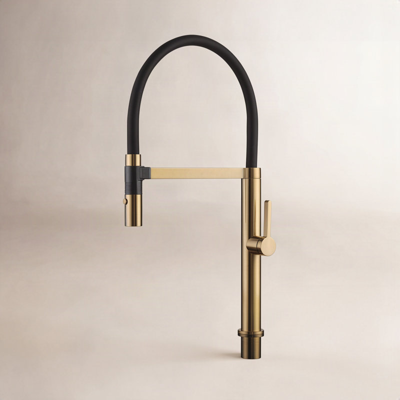 Curva Kitchen Faucet, Brushed Gold