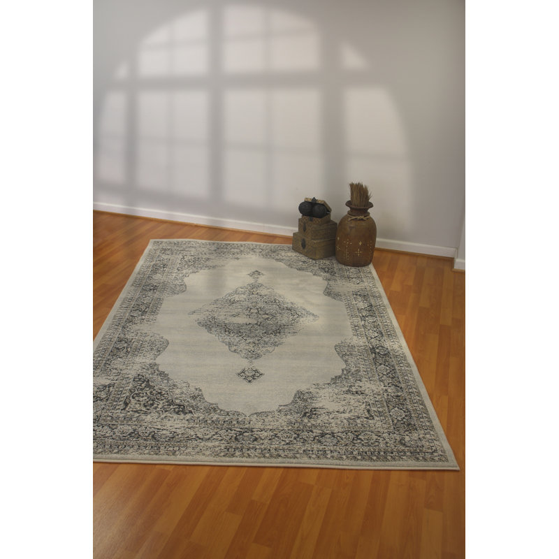Attell Oriental Indoor Rug, Rectangle 9'2" x 12'10"