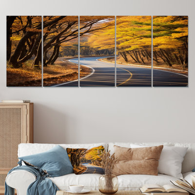 Golden Road Into The Autumn Forest V - Road, art mural 5 pièces pour le salon