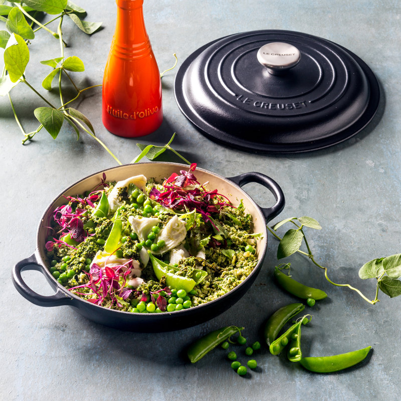Le Creuset Cast Iron Shallow Casserole, Satin Black, 26cm / 2.2L