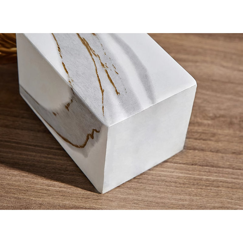 Laderek Figurines & Sculptures, White/Gold