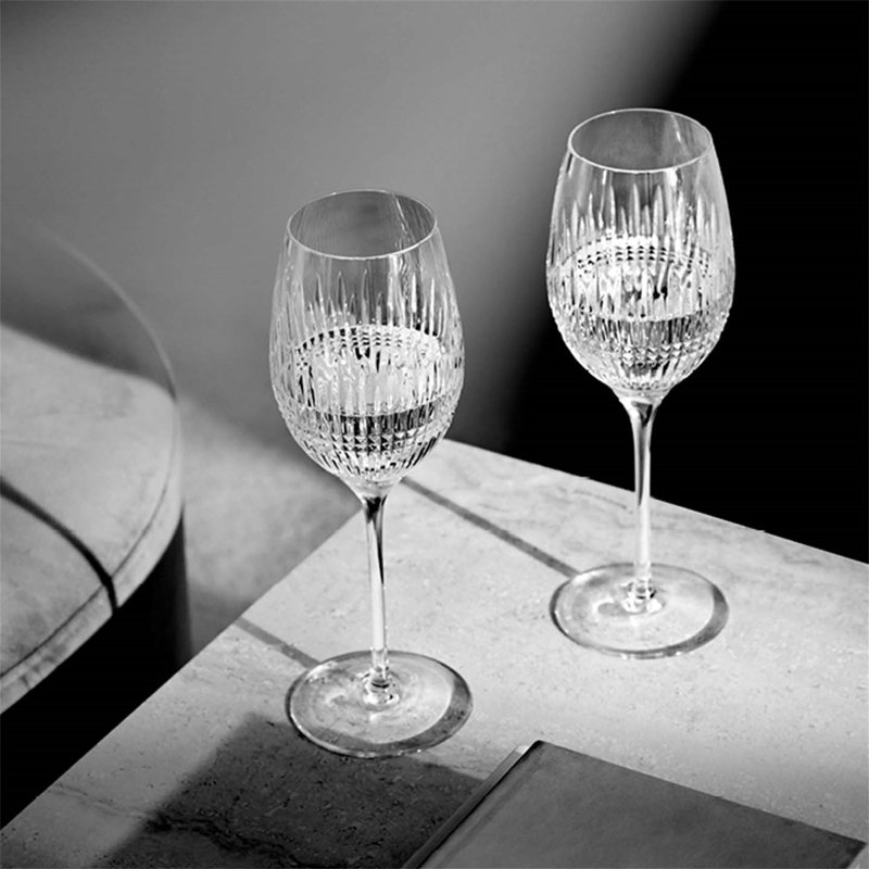 Lismore Essence Wine Glass, 11.5 Oz