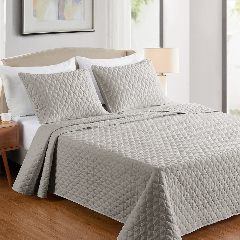Diamond Stitch Quilt Set, Gray, King Quilt + 2 King Shams