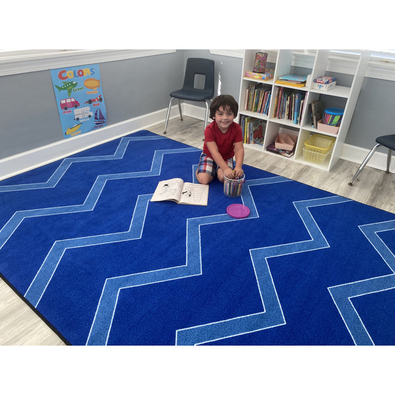 Tapis à chevrons bleu sur bleu, Rectangle 7 pi 6 po x 12 pi