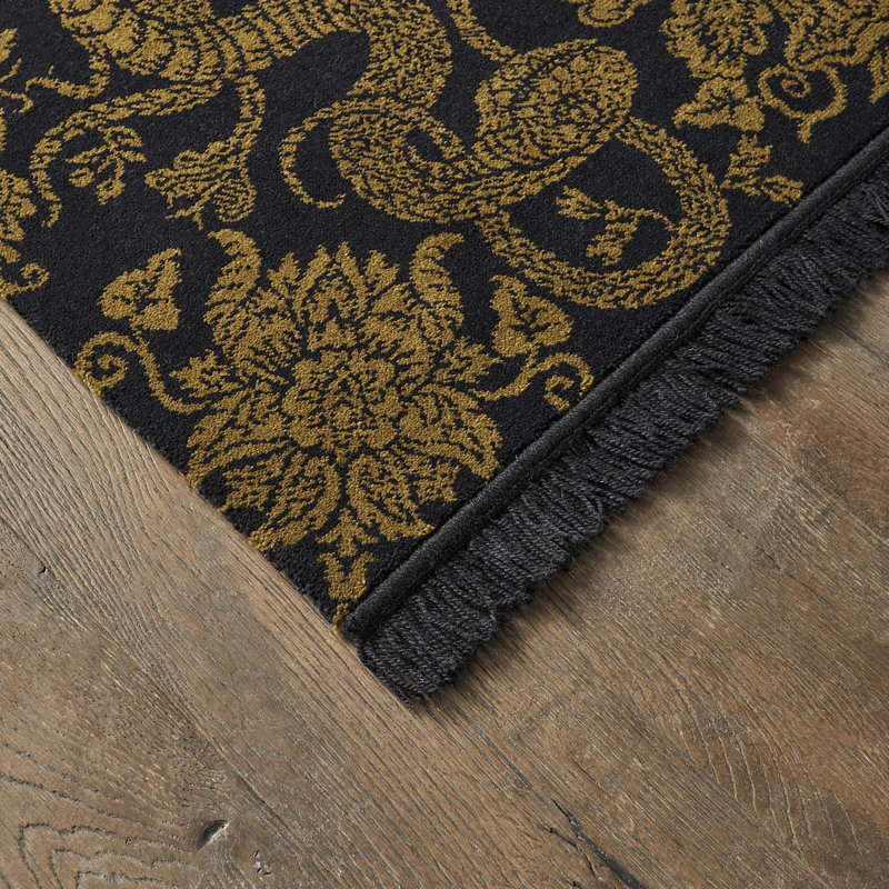 Anaconda Machine Woven Wool Oriental Area Rug in Black/Gold