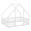 Lit de plancher en bois en forme de maison avec clôture, garde-corps-118028153