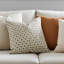 Coussin de luxe à motif de pointe Haven-580579325-580579267