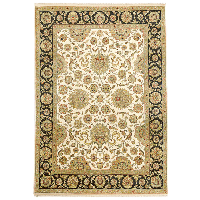 Hand Knotted Wool Area Rug in Ivory And Black