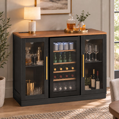 Meuble-bar à café de 53 pouces avec espace pour mini-réfrigérateur, prise électrique et 2 portes vitrées