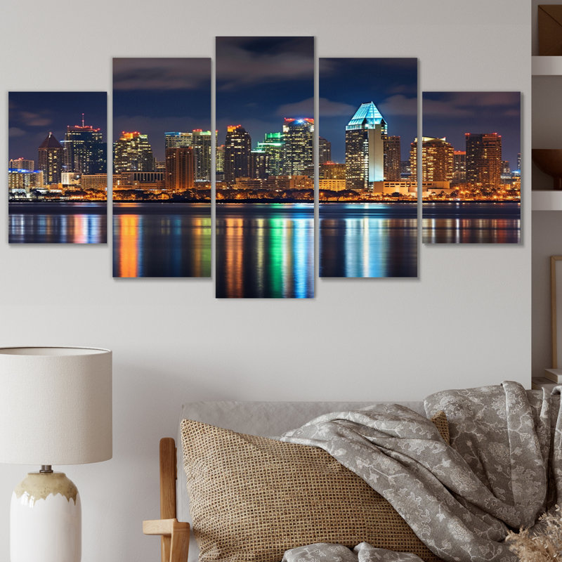 Montreal Skyline At Night - Montreal Metal Wall Decor Set