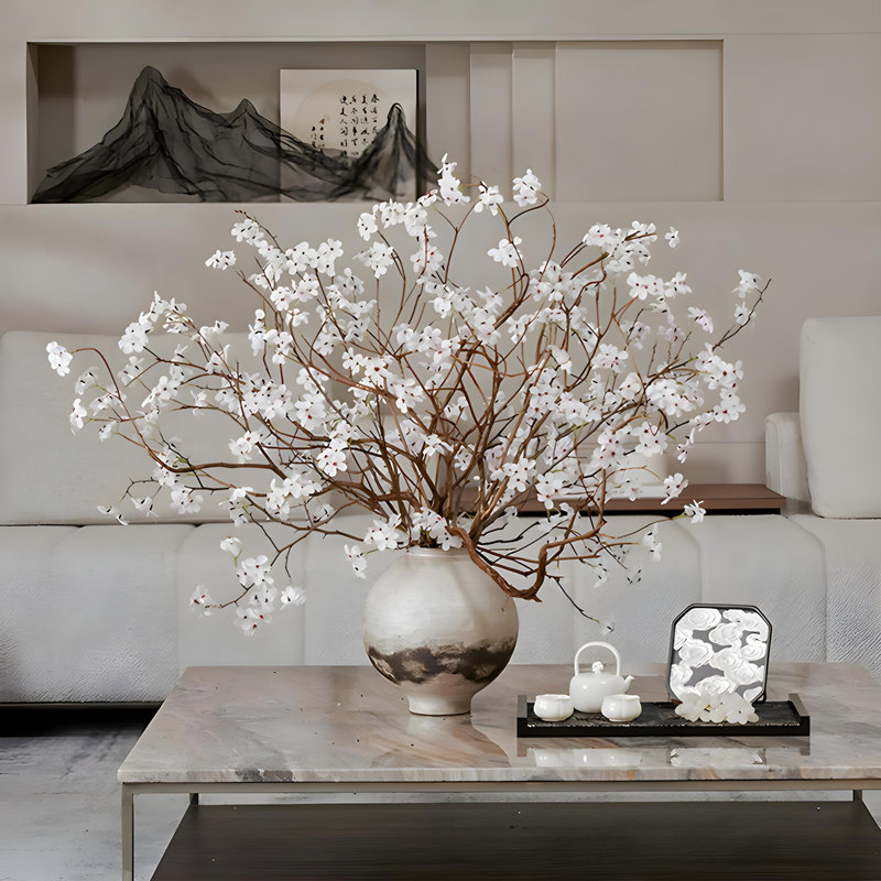 Ornements de fleurs simulées