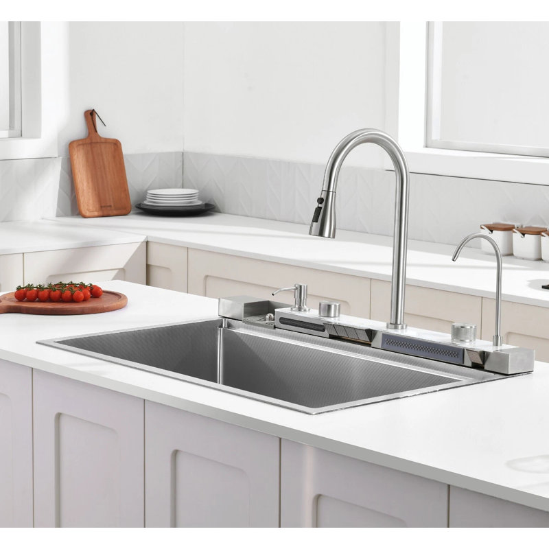 Évier de cuisine intelligent 33 po x 22 po tout-en-un: cuve simple encastrée avec revêtement nano et robinet | Poste de travail en cascade de qualité supérieure pour les maisons modernes