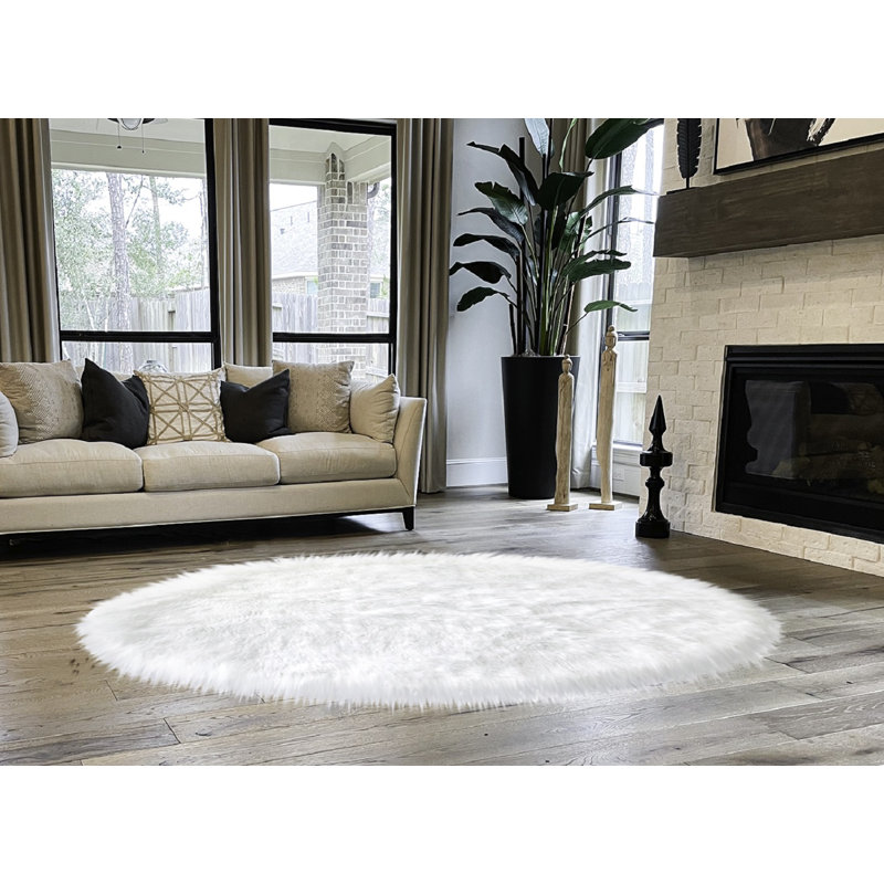 Mar Vista Faux Sheepskin Indoor Rug, Round 2'6"