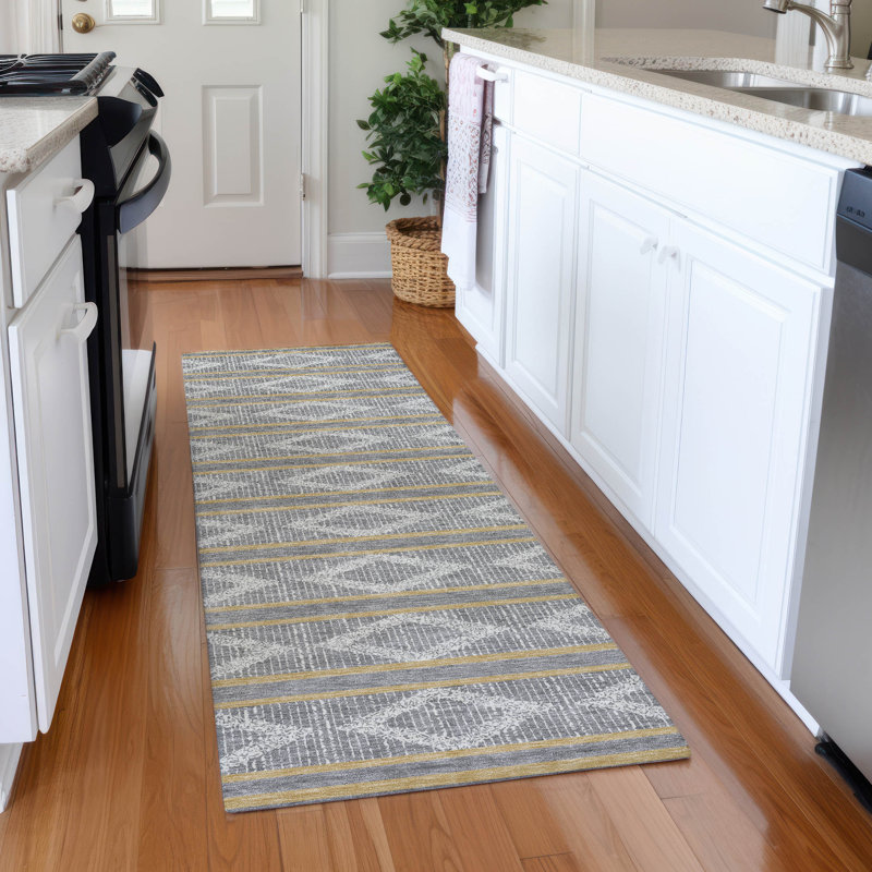 Tapis géométrique de qualité supérieure lavable à la machine Diskin AMF1029, Tapis de couloir 2 pi 3 po x 7 pi 6 po