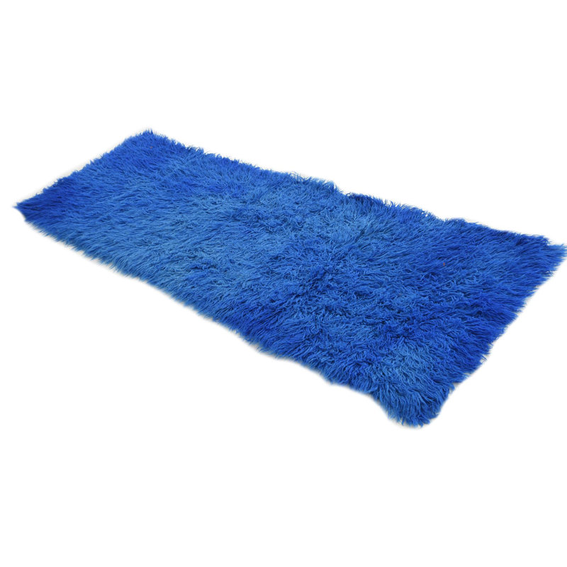 Tapis bleu 7 pi