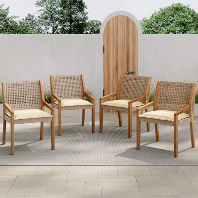 Ensemble de 4 chaises de salle à manger d'extérieur en bois, coussin crème, finition, couleur brune, assise de soutien, installation rapide pour chaises de jardin, bois et construction, l 23,5 po x l 21,84 po x H 32 po, décor de jardin