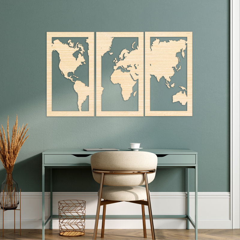 Décoration murale en trois parties du globe - bouleau baltique naturel, H 26,8 po x l 46 po x P 0,25 po