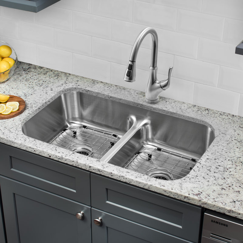 Évier de cuisine à double cuve avec robinet encastrable l 33 po x l 18 po, Robinet transitionnel