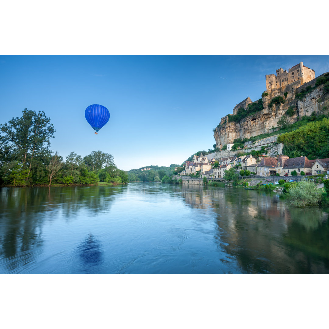 Chateau Beynac von Garethkirklandgrphy - Leinwandbild