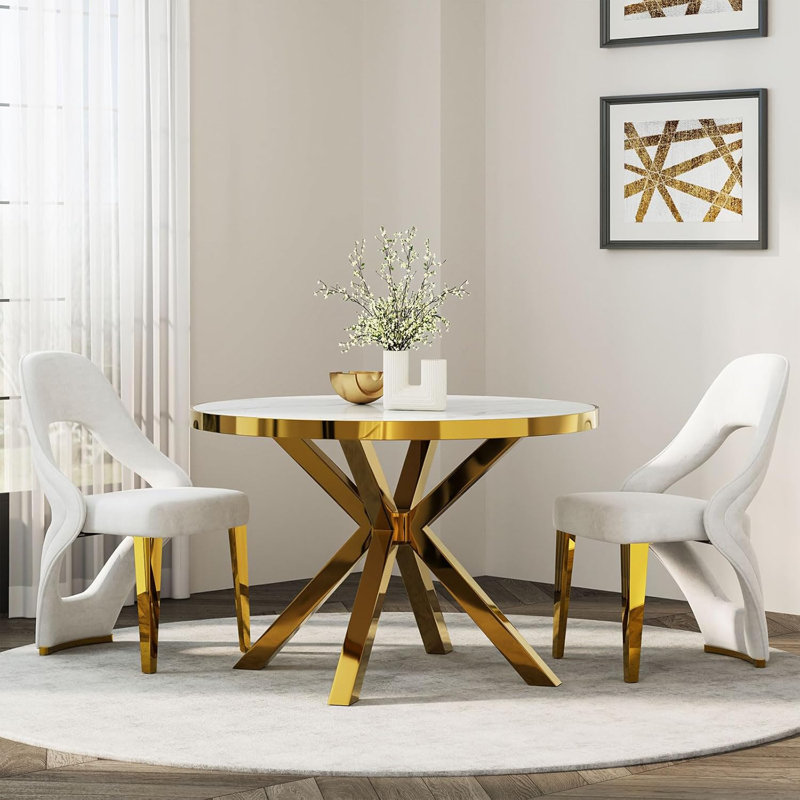 Ensemble de chaises luxueuses en velours blanc avec pieds en acier inoxydable doré poli