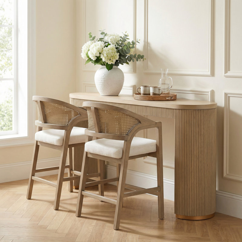 Ensemble de table de salle à manger à hauteur de comptoir 2 personnes Darise avec tabourets rembourrés et dossier en rotin