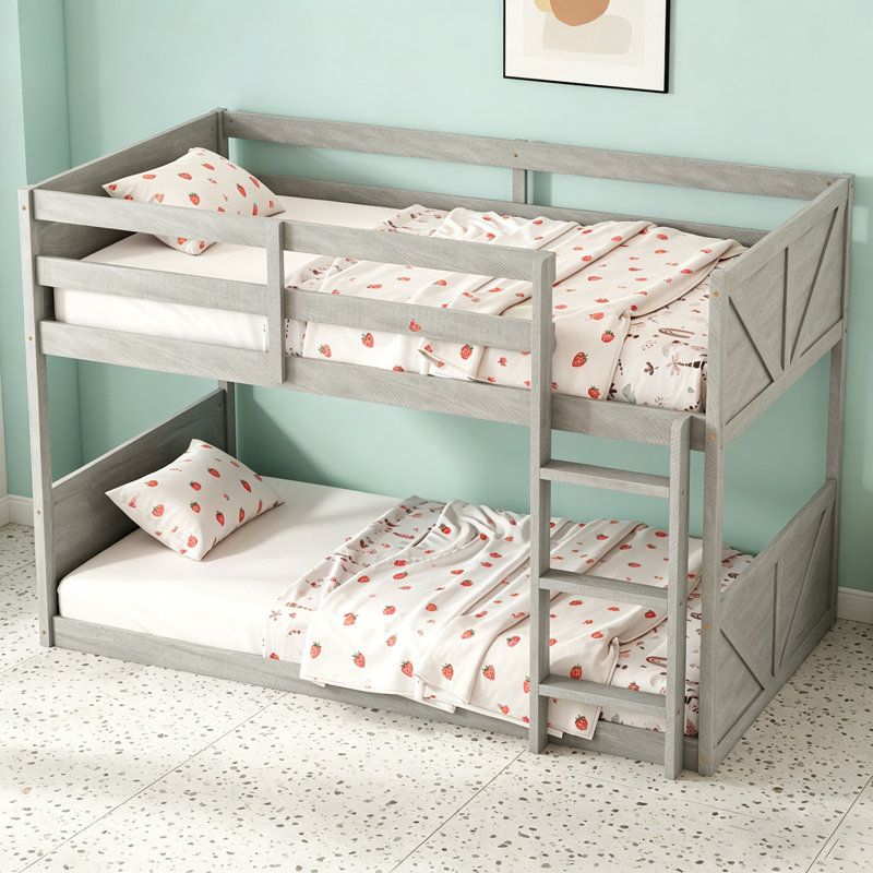 Lit superposé simple au-dessus d'un lit simple avec tête de lit à panneaux, pied de lit et garde-corps de sécurité, échelle intégrée pour une conception compacte et élégante