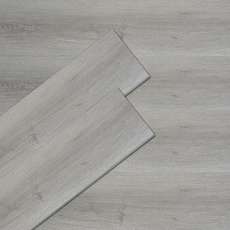 Planche de vinyle de luxe 7,38 po x 48 po x 6,4 mm, Gris clair