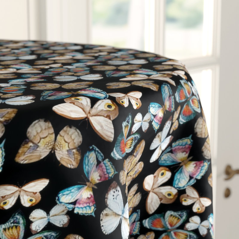 Annika Geometric Round Tablecloth, 108" L x 108" W