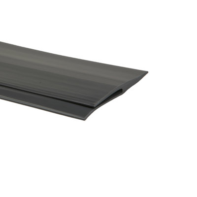 Vinyl 3.25'' W x 300'' L T-Molding