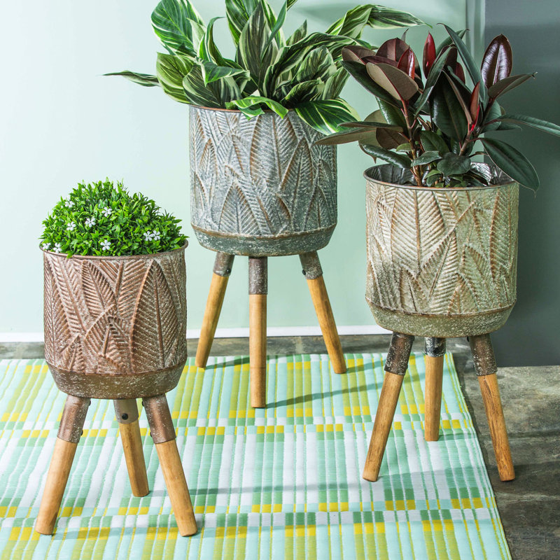Boîte à fleurs embossée avec pieds en bois, ensemble de 3