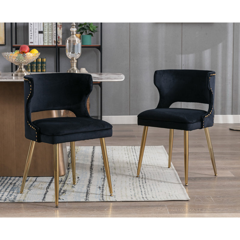 Fauteuil à oreilles en velours khanya, Noir
