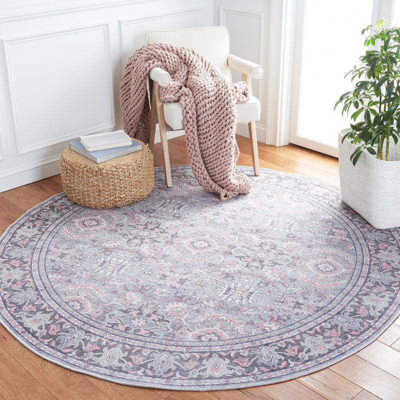 Serapi Performance Machine Washable Oriental Rug, Round 6'7"