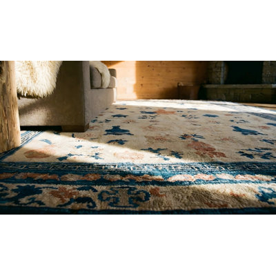 Tapis antique chinois à motif floral Ningxia