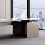 Bureau d'ordinateur-668239472